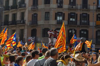 Barcelona, Katalonya, İspanya, 11 Eylül 2017: insanlar ralli destek Catalunya bağımsızlık Milli gün boyunca.