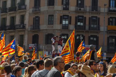 Barcelona, Katalonya, İspanya, 11 Eylül 2017: insanlar ralli destek Catalunya bağımsızlık Milli gün boyunca.