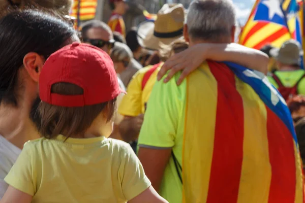 Barcelona, Katalonya, İspanya, 11 Eylül 2017: insanlar ralli destek Catalunya bağımsızlık Milli gün boyunca.