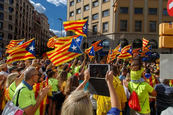 Barcelona Catalunha Espanha Setembro 2017 Pessoas Apoiam Independência Catalunha Durante — Fotografia de Stock