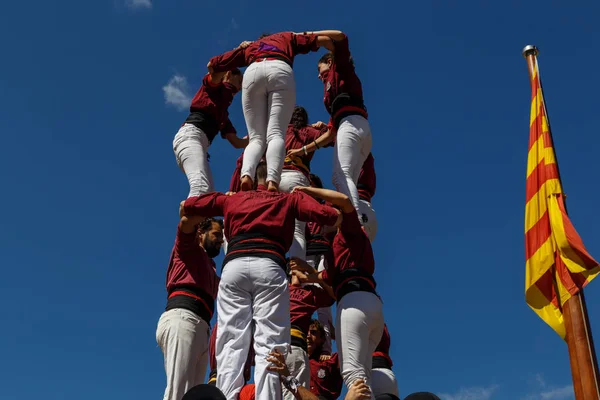 Barcelona, Katalonya, İspanya, 11 Eylül 2017: Catalunya'nın bağımsızlığını ralli desteği ulusal gün boyunca Castellers. Katalonya gelen bir gelenek Castellers.