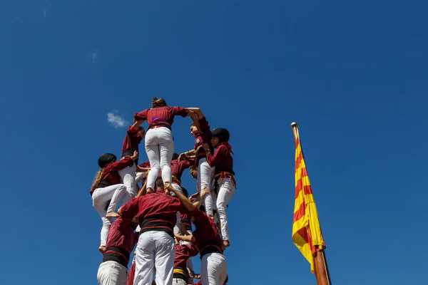 Barcelona, Katalonya, İspanya, 11 Eylül 2017: Catalunya'nın bağımsızlığını ralli desteği ulusal gün boyunca Castellers. Katalonya gelen bir gelenek Castellers.