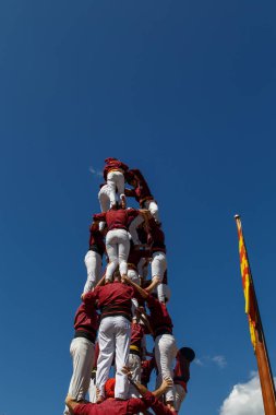 Barcelona, Katalonya, İspanya, 11 Eylül 2017: Catalunya'nın bağımsızlığını ralli desteği ulusal gün boyunca Castellers. Katalonya gelen bir gelenek Castellers.