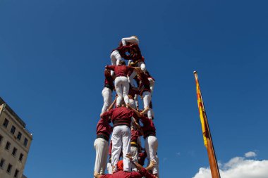 Barcelona, Katalonya, İspanya, 11 Eylül 2017: Catalunya'nın bağımsızlığını ralli desteği ulusal gün boyunca Castellers. Katalonya gelen bir gelenek Castellers.