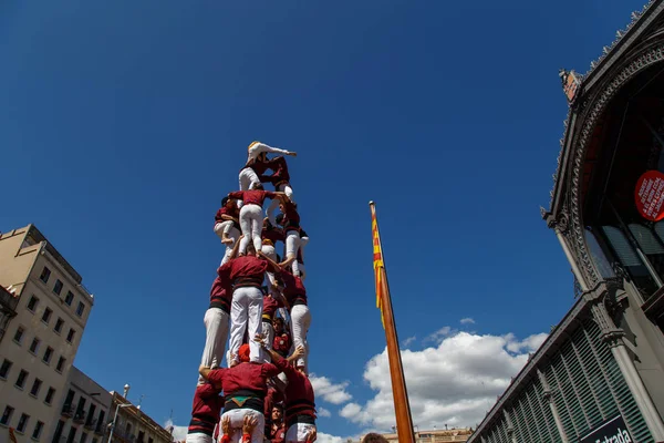 Barcelona, Katalonya, İspanya, 11 Eylül 2017: Catalunya'nın bağımsızlığını ralli desteği ulusal gün boyunca Castellers. Katalonya gelen bir gelenek Castellers.