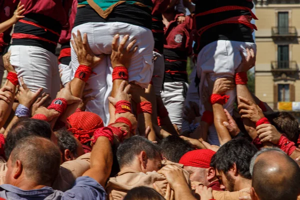 Barcelona, Katalonya, İspanya, 11 Eylül 2017: Catalunya'nın bağımsızlığını ralli desteği ulusal gün boyunca Castellers. Katalonya gelen bir gelenek Castellers.
