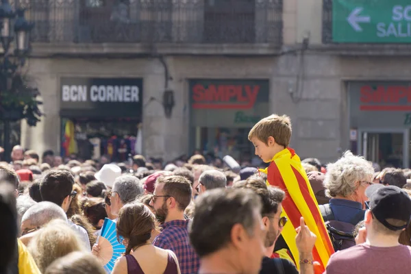 バルセロナ カタルーニャ 2017 バルセロナの祭典の間に Castellers 旅の人 独立性と正義のための Claming — ストック写真