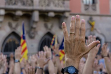 Granollers, Katalonya, İspanya, 3 Ekim 2017: İspanyol polisi müdahale catalonia referandumda 1 Ekim karşı protesto paceful insanlarda.