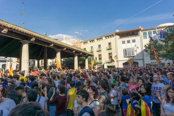 Granollers, Katalonya, İspanya, 3 Ekim 2017: İspanyol polisi müdahale catalonia referandumda 1 Ekim karşı protesto paceful insanlarda.