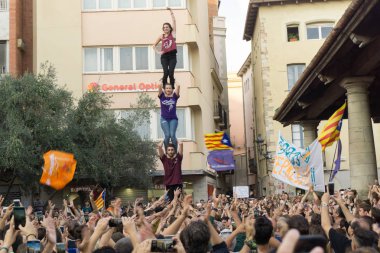 Granollers, Katalonya, İspanya, 3 Ekim 2017: İspanyol polisi müdahale catalonia referandumda 1 Ekim karşı protesto paceful insanlarda.