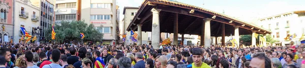 Granollers, Katalonya, İspanya, 3 Ekim 2017: İspanyol polisi müdahale catalonia referandumda 1 Ekim karşı protesto paceful insanlarda.
