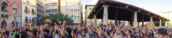Granollers, Katalonya, İspanya, 3 Ekim 2017: İspanyol polisi müdahale catalonia referandumda 1 Ekim karşı protesto paceful insanlarda.
