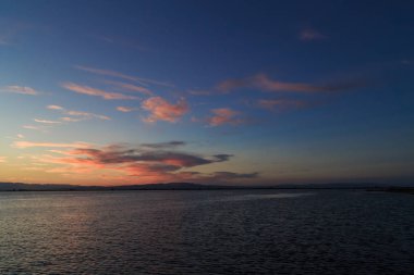 delta ebro güzel gün batımı. İspanya