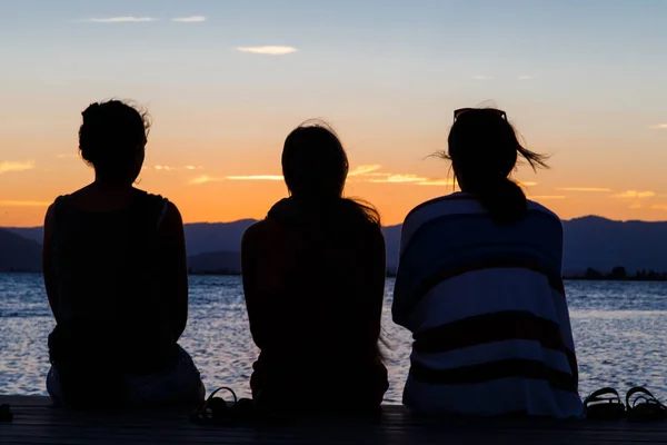 Silhouette People Sunrise Beach — Stock Photo, Image