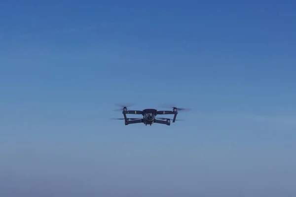 Recreational Drone Furrowing Sky — Stok Foto