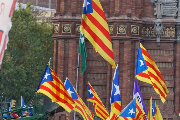 Barcelona Katalonia Hiszpania Października 2017 Ludzie Rajd Wsparcie Dla Niepodległości — Zdjęcie stockowe