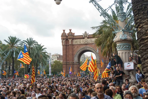 Barcelona Katalonien Spanien Oktober 2017 Människor Rally Stöd För Självständigheten — Stockfoto