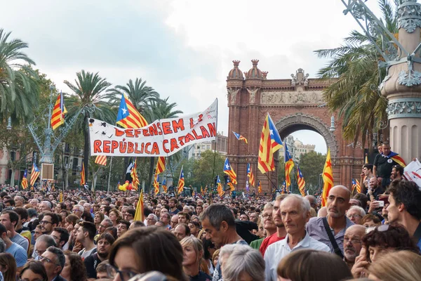 Barcelona Katalonien Spanien Oktober 2017 Människor Rally Stöd För Självständigheten — Stockfoto