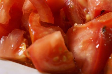 plaka domates parçaları