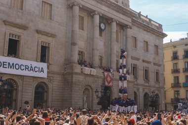 Barcelona, İspanya - 24 Eylül 2017: Castellers Barselona, kutlama.