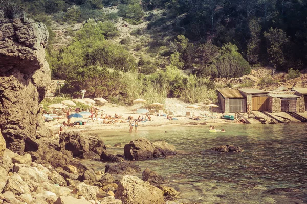 Ibiza España Agosto 2017 Vistas Playa Natural Ibiza Con Algunos —  Fotos de Stock