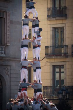 Barcelona, Katalonya, İspanya, 10 Ekim 2017: insanlar Catalunya Passeig Lluis şirketlerinin içinde bağımsızlığı için ralli destek hakkında.