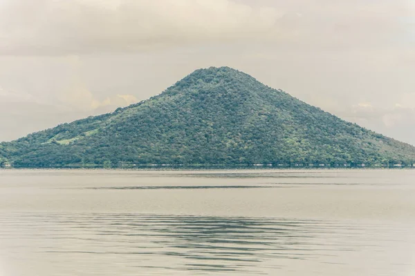 Momotombo Momotombito Sopky Přes Jezero Managua — Stock fotografie