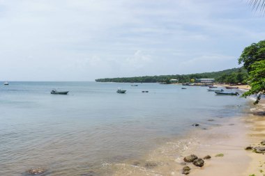 Mısır Island, Nicaragua 18 Ağustos 2016: Mısır Adası, genel seyahat görüntüleri limanda işçi.