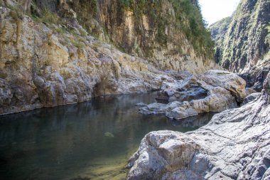 Nikaragua somoto canyon, coco Nehri çevreleyen kayalar