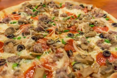 taze yapılmış pizza, napoli receipe, Italyan Mutfagi.