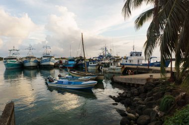 Mısır Island, Nicaragua, 08 Mayıs 2017: Yerel Havaalanı La Costena Hava Yolları uçak turist.