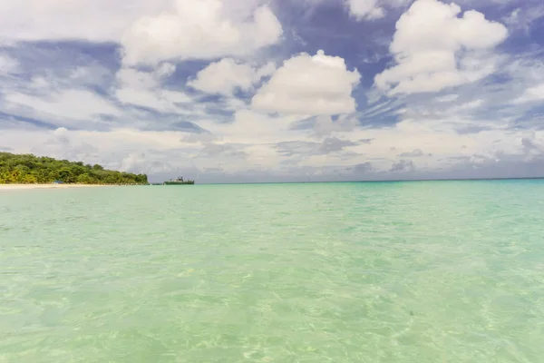Strand Mit Hängematten Einem Schönen Tag Und Einem Klaren Himmel — Stockfoto
