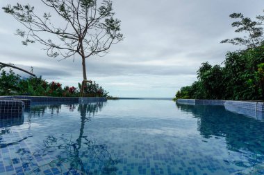 Isla de Ometepe, Nikaragua yüzme havuzundan güzel göl manzaralı otel