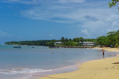 Mısır Island, Nicaragua - 24 Şubat 2018: Bağlantı noktası tekneler Mısır Adası manzaralı, bir çoğu turistik Nikaragua yerleştirir