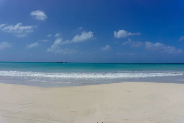 Hermosa Isla Maíz Playa Nicaragua Agua Turquesa Cielos Despejados —  Fotos de Stock