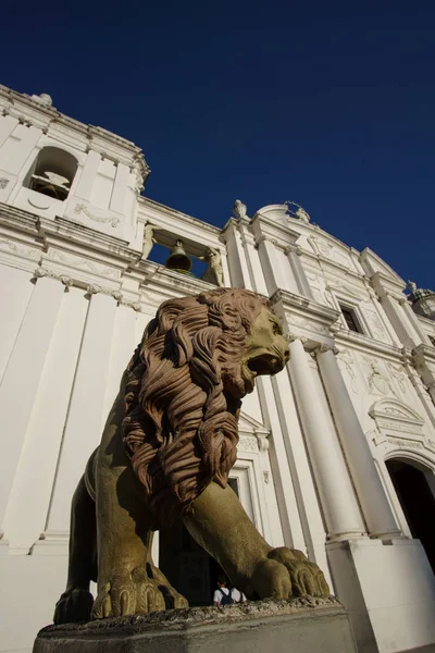 Statua Nella Chiesa Della Città Len Nicaragua — Foto Stock