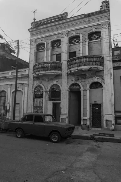 Cienfuegos Cuba Aralık 2016 Vintage Klasik Amerikan Otomobil Bir Sokakta — Stok fotoğraf