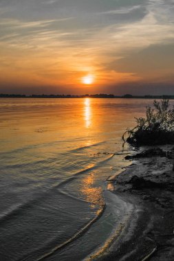 Kazan, Rusya Volga Nehri gün batımında