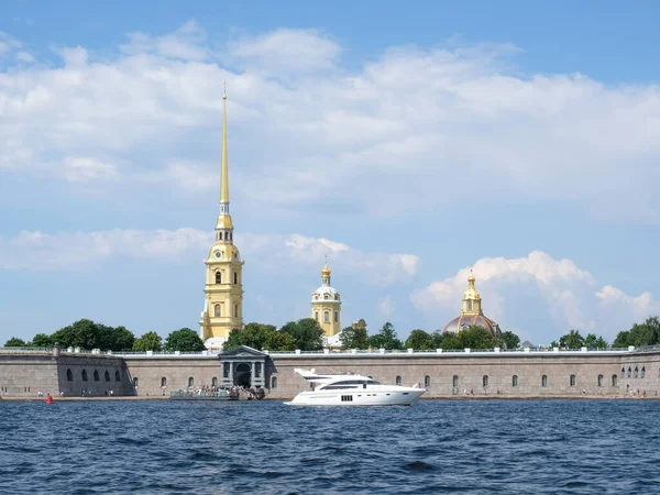 Peter-Pavel 'in St. Petersburg, Rusya' daki Kalesi