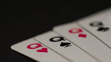 Kartları için şans Las Vegas Poker ve Casino Lucky Oyunlar