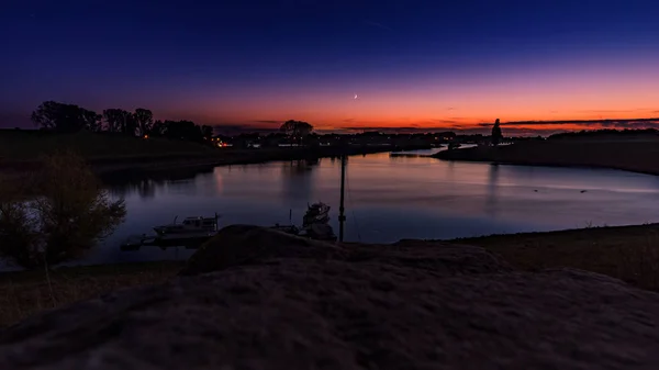 Pôr Sol Verão Beira Rio Reno Duisburg Alemanha — Fotografia de Stock