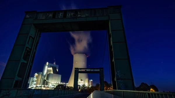 Pilas Humo Central Eléctrica Después Puesta Del Sol Noche Verano — Foto de Stock