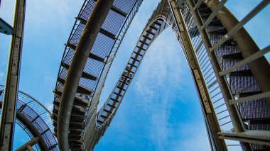 Işık ve metal Tiger ve kaplumbağa, Duisburg, Almanya Magic Mountain Sanat yapılmış