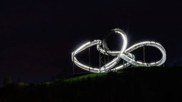 Een Kunstwerk Gemaakt Van Licht Metaal Tiger Schildpad Magic Mountain Rechtenvrije Stockfoto's