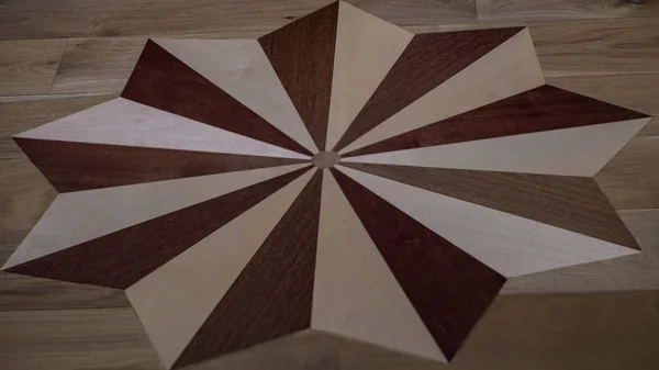 Kakmacılık parke parke meşe, dut, kiraz, wenge ve tütsülenmiş meşe yapılmış yapılmış