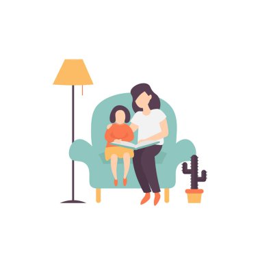 Anne ve kızı okuyor.