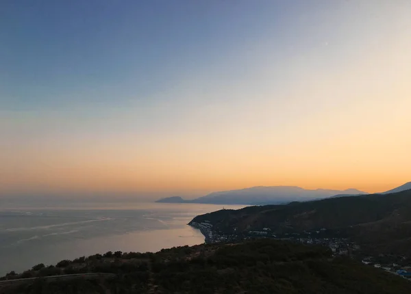 Prachtige zee zeegezicht panorama. Samenstelling van de natuur op de Krim — Stockfoto