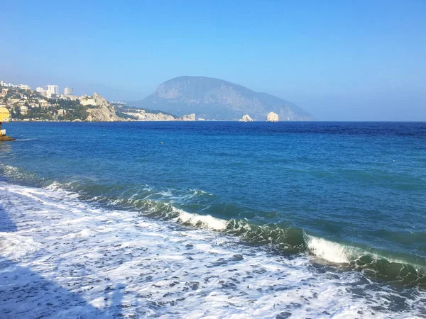 Prachtige zee zeegezicht panorama. Samenstelling van de natuur op de Krim — Stockfoto