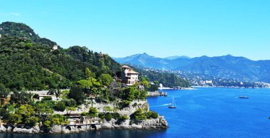 Santa Marguerita Ligure sahil görünümünden Portofino 