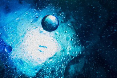 Soyut mavi arkaplan yağlı baloncuk gezegen suyunu yağlı boya için biçimlendirdi